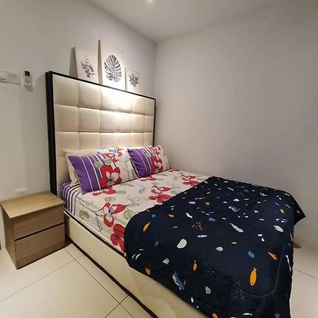 Aiera Homestay @ Meru Casa Kayangan Ipoh Exteriör bild